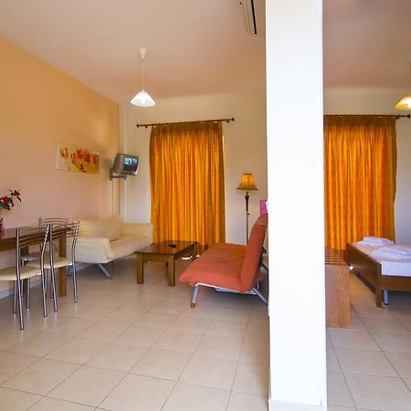 Vakis Apartments ซาคาโร ภายนอก รูปภาพ