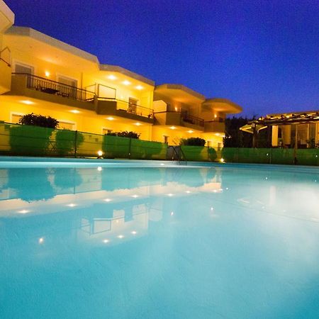 Vakis Apartments ซาคาโร ภายนอก รูปภาพ