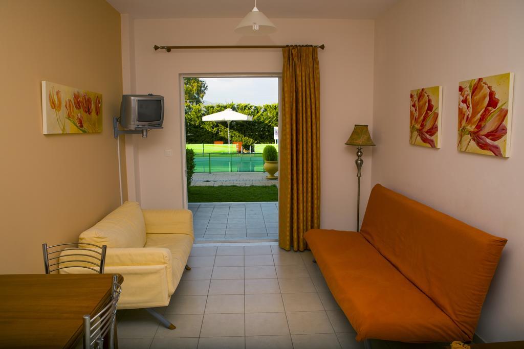 Vakis Apartments ซาคาโร ภายนอก รูปภาพ